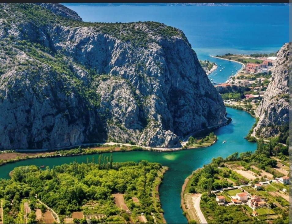 Appartement Michael à Omiš Extérieur photo
