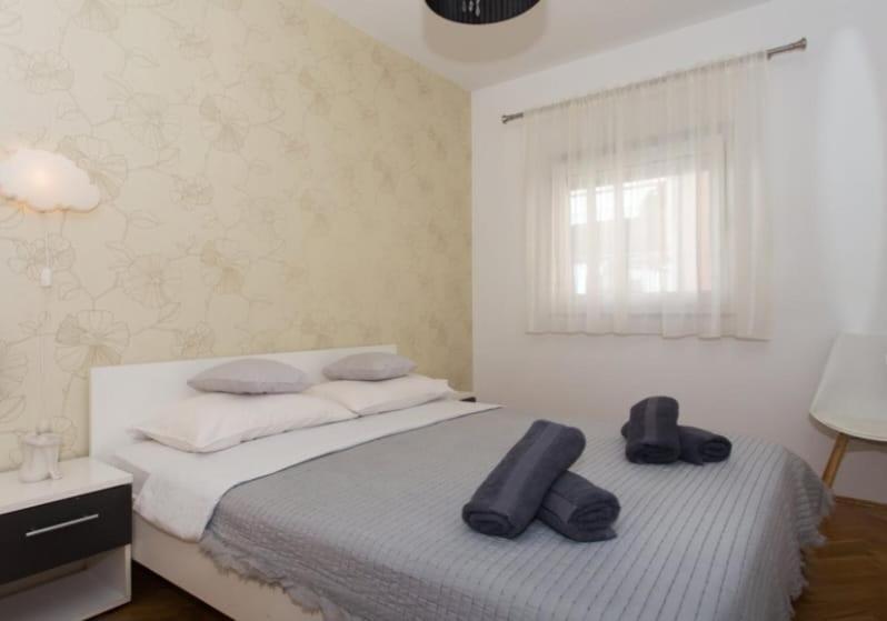 Appartement Michael à Omiš Extérieur photo